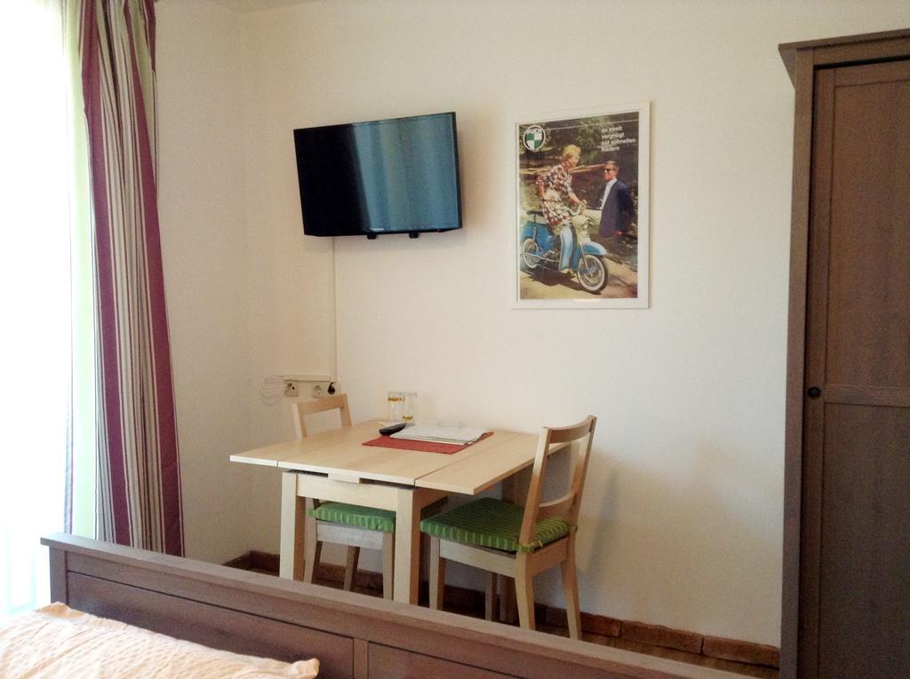 Gasthof Zur Haltestelle Lasberg Ruang foto