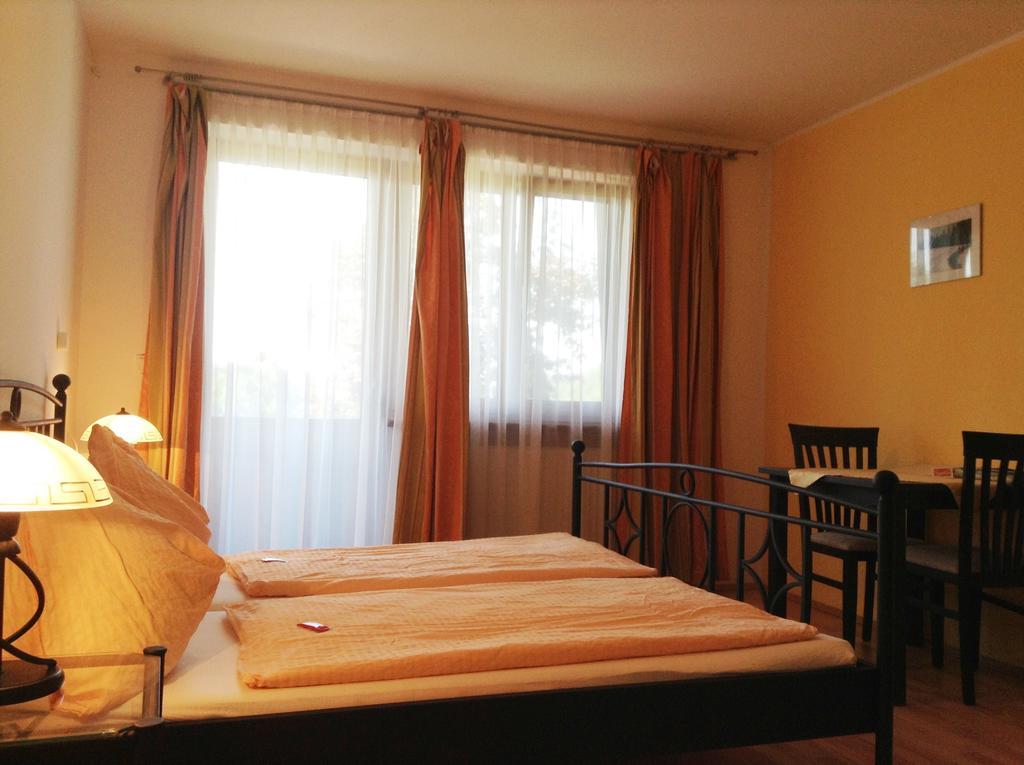 Gasthof Zur Haltestelle Lasberg Ruang foto